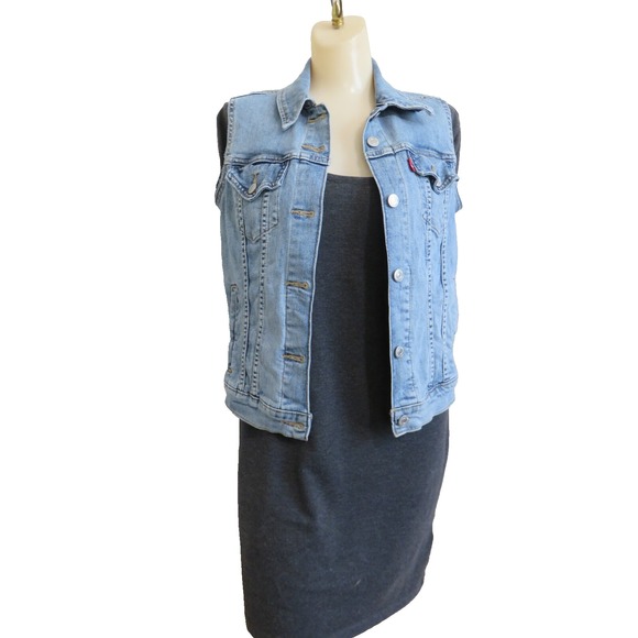 Levi's light Wash Denim Trucker Vest Button Front Flap Pockets‎ Womens Small - Picture 6 of 9